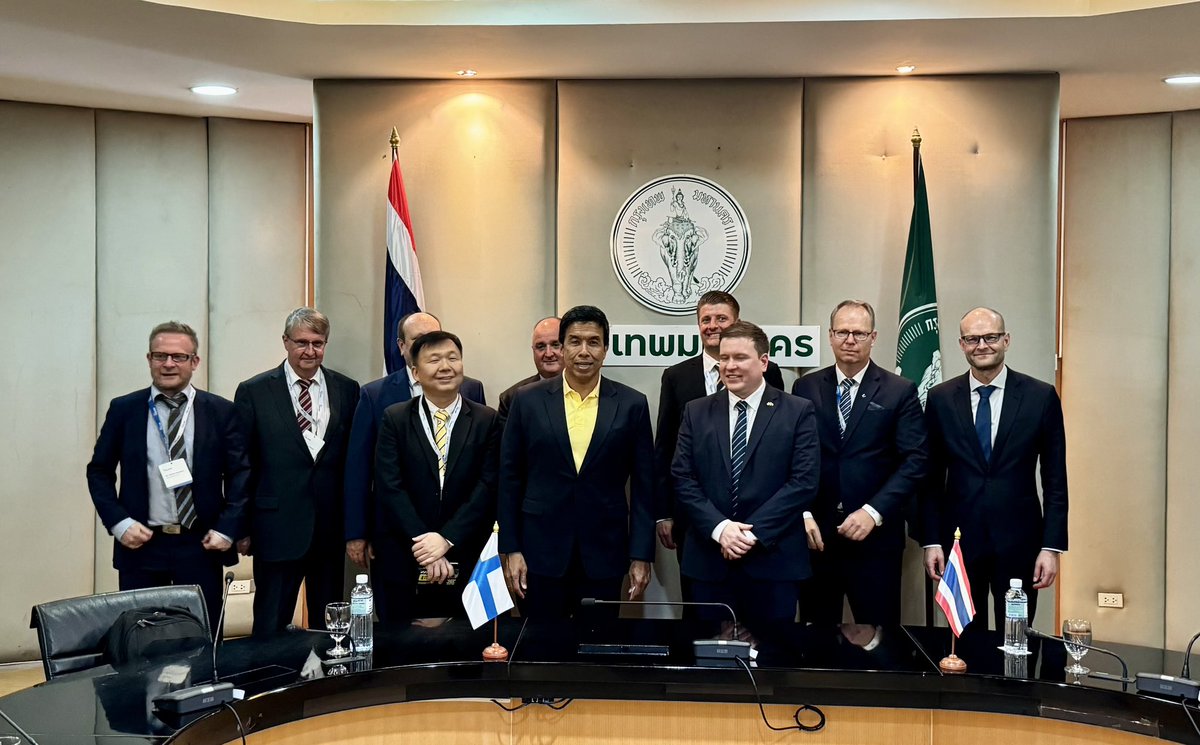 Minister @VilleTavio met with Governor of Bangkok @chadchart_trip to discuss common solutions to #Waste to Energy, #circular economy and #construction. A very productive meeting with many next steps to follow. 🇫🇮🇹🇭