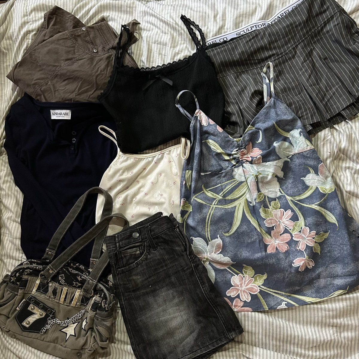 ส่งต่อเสื้อผ้า 🩰🫧 tweet media