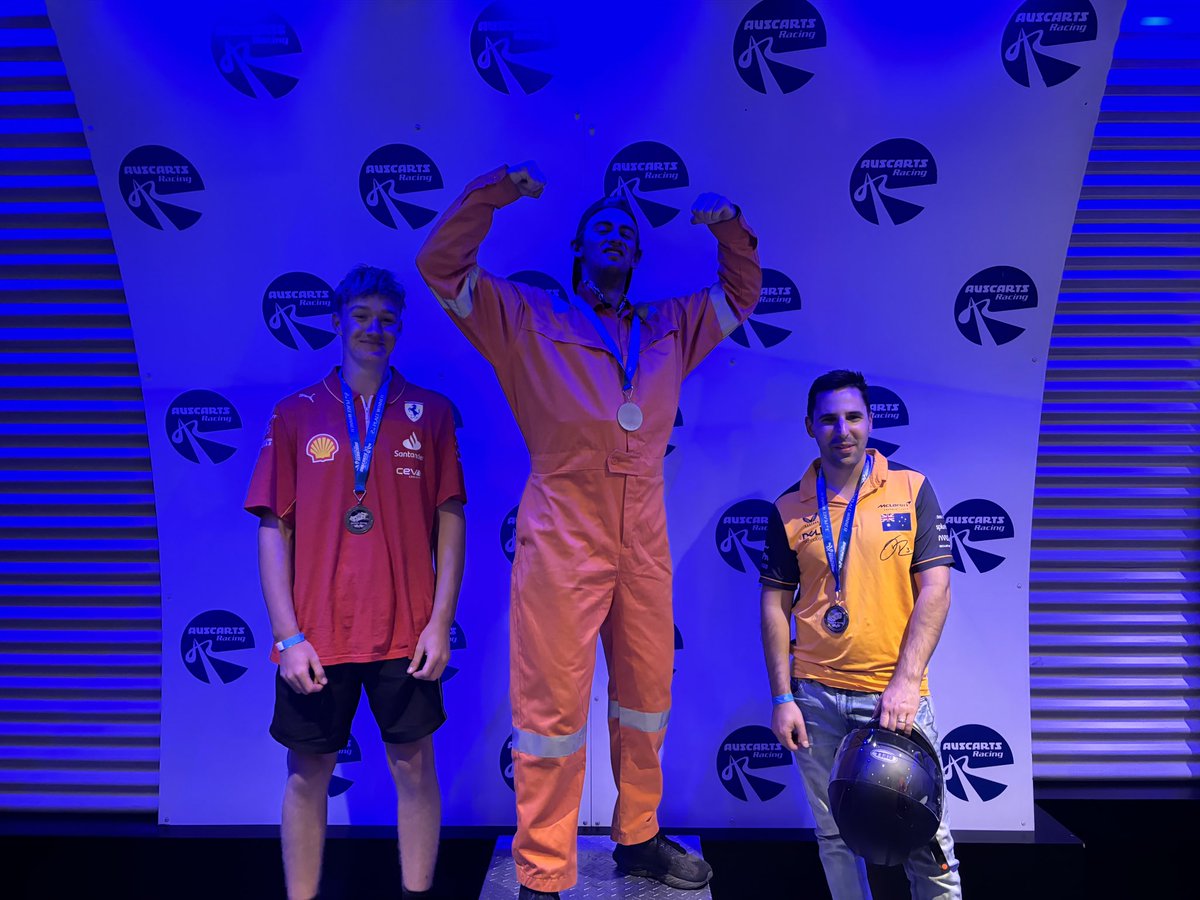 _NotJordan07's tweet image. First time going to a Grand Prix. Was amazing 🤩 and met @ttm_ryancox and the rapid boys at a karting session. I am P2 so cheeky face reveal to those who don’t know