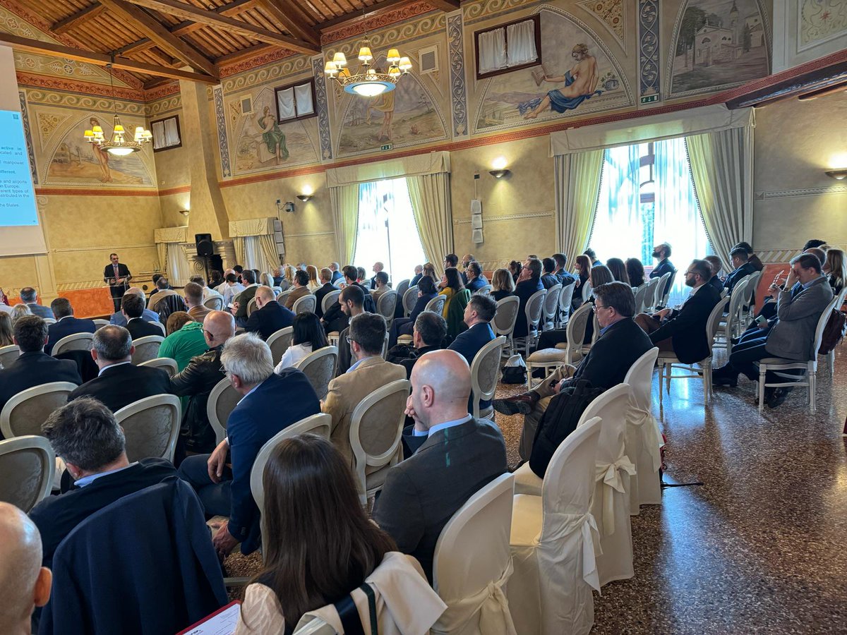 #SelectUSA Roadshow ha completato la sua seconda tappa a #Padova! Questo evento segna un momento chiave per le imprese italiane interessate a esplorare nuove frontiere di investimento negli Stati Uniti. Con oltre 140 partecipanti, questo evento si è confermato come un importante