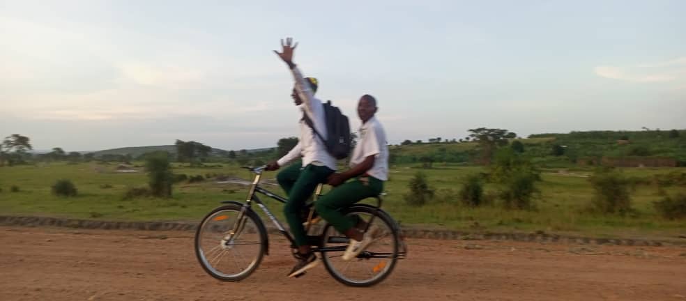 Exciting update! We've teamed up with @PowerOfBicycles to distribute bicycles to students in Nakivale and Oruchinga refugee settlements, empowering them with sustainable mobility for better access to education. #Right2Education