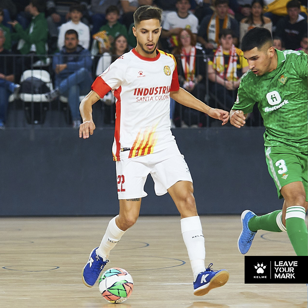 🔴🟡𝗗𝗢𝗠𝗜𝗡𝗚𝗢 𝗗𝗘 𝗗𝗘𝗥𝗕𝗜 🔴🟡 ¿Qué mejor manera de terminar el finde que con un derbi de #futsal? 🤩 ⚔️ Barça 𝒗𝒔 @fsalagarcia 📍 Palau Blaugrana | 🕠 𝟭𝟵:𝟭𝟱 ¡Hoy nos dejamos la piel en la pista! 👟⚽🔛 @khalidbs22 #OrgullosoPatrocinador #IndustriasSantaColoma