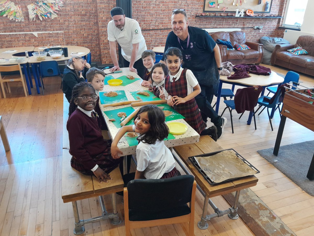 Fabulous afternoon with @HomebakedBakery at @AnfieldRoadY3 making cornish pasties filled with blind Scouse. Big thanks to Ang and Dan, the children loved the experience!