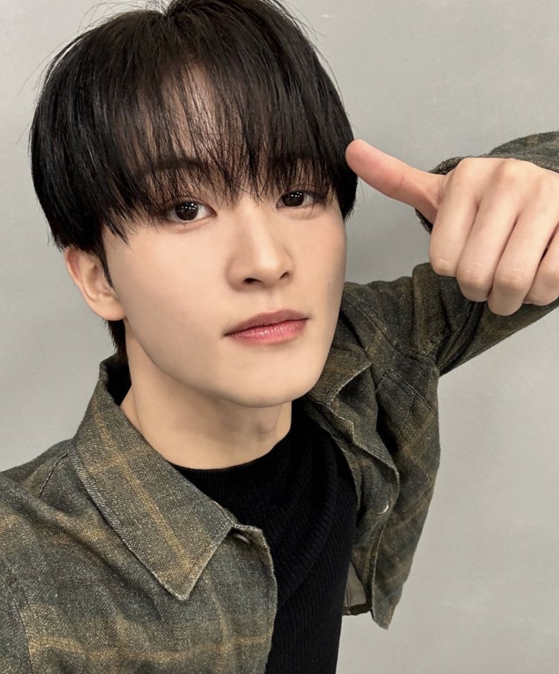 ً (@looksmkl) on Twitter photo 