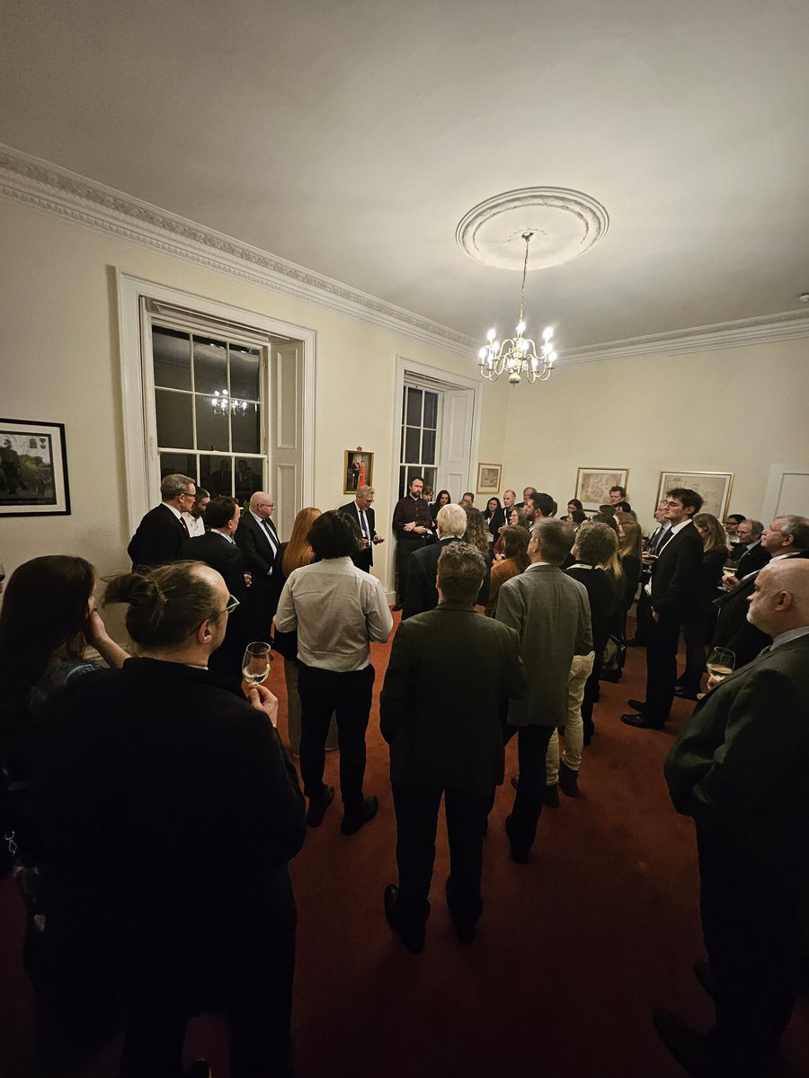 To mark the Arctic Science Summit Week 2024, Counsellor for Research and Education Dr. Øystein Lund from the Embassy in London, and the Norwegian Chairship of the Arctic Council hosted a successful networking event yesterday evening at the 🇳🇴Consulate General in Edinburgh