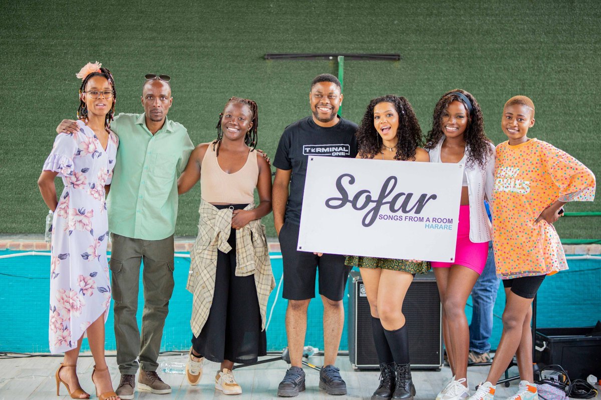 scriptsandbars's tweet image. In a showcase of female artistry,  Scripts and Bars artists performed at Sofar Sounds Harare in celebration of Women&apos;s month. It was illuminated by Lalla Martin, Eden Lang, Cingi, and Kim Makumbe, who brought their unique flair to the stage.

#sofarsoundsharare #scriptsandbars