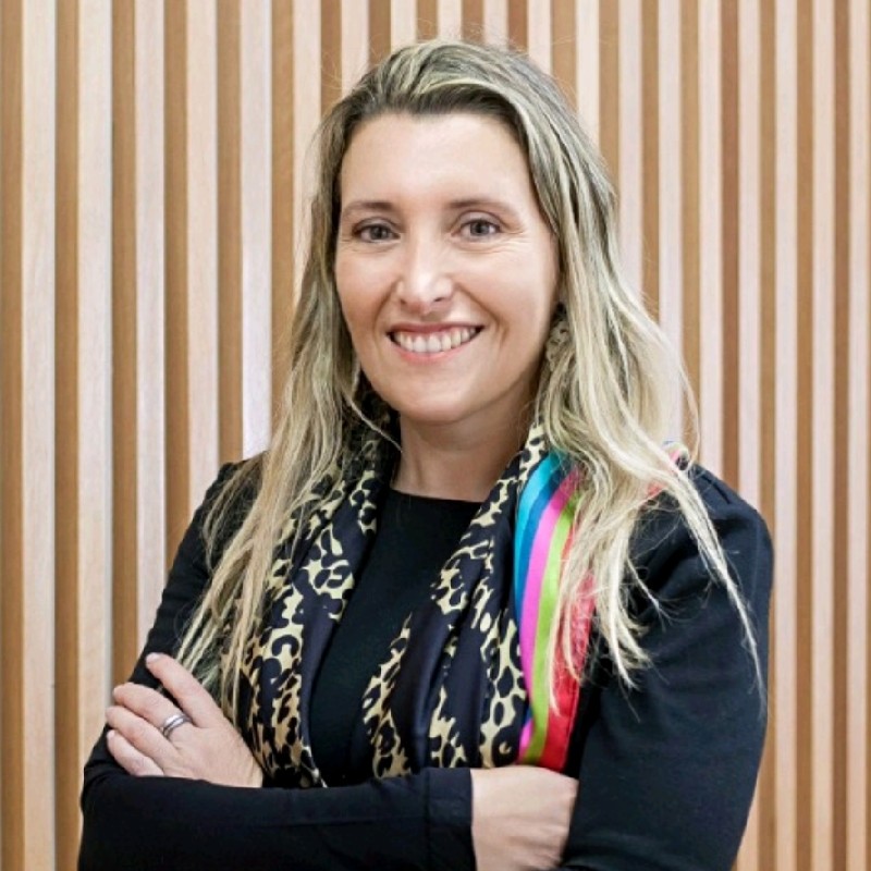 Radio La Clave (@radiolaclave) on Twitter photo 🔴 AHORA en #ClaveMorse 📊🎙 | <a href="/JavieraQuiroga/">Javiera Quiroga</a> y <a href="/RodrigoGomez68/">Rodrigo Gómez</a> conversan con la economista jefa de Adah Fintech, Victoria Paz (<a href="/vicpazm/">Victoria Paz</a>), acerca del cierre de Huachipato, de la variación del dólar y de la próxima reunión del BC.
¡Escúchalo aquí! ⬇️
youtube.com/@radiolaclave/… 🔴 AHORA en #ClaveMorse 📊🎙 | <a href="/JavieraQuiroga/">Javiera Quiroga</a> y <a href="/RodrigoGomez68/">Rodrigo Gómez</a> conversan con la economista jefa de Adah Fintech, Victoria Paz (<a href="/vicpazm/">Victoria Paz</a>), acerca del cierre de Huachipato, de la variación del dólar y de la próxima reunión del BC.
¡Escúchalo aquí! ⬇️
youtube.com/@radiolaclave/…