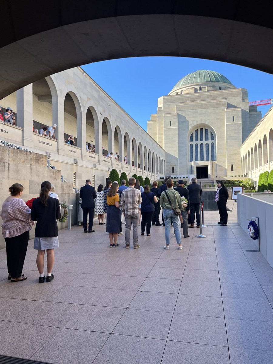 Great to spend some time today showing one of our colleagues from Singapore around the @AWMemorial galleries, and of course attending a very moving Last Post Ceremony. It’s a privilege to be able to work in an area I’m so passionate about and to share that passion with others!