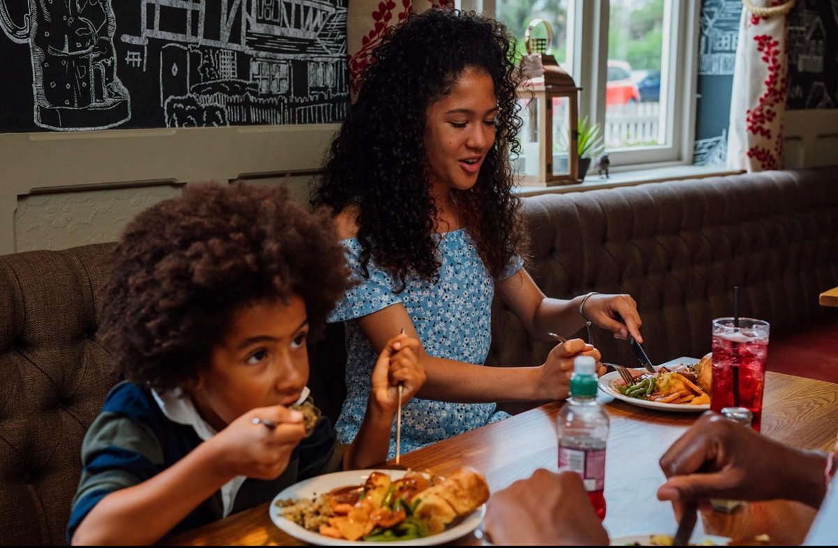 TobyCarvery Worthing tweet media