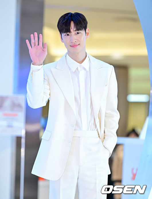 #LeeJehoon confirme qu'il jouera dans #NegotiationSkill prévu sur JTBC.