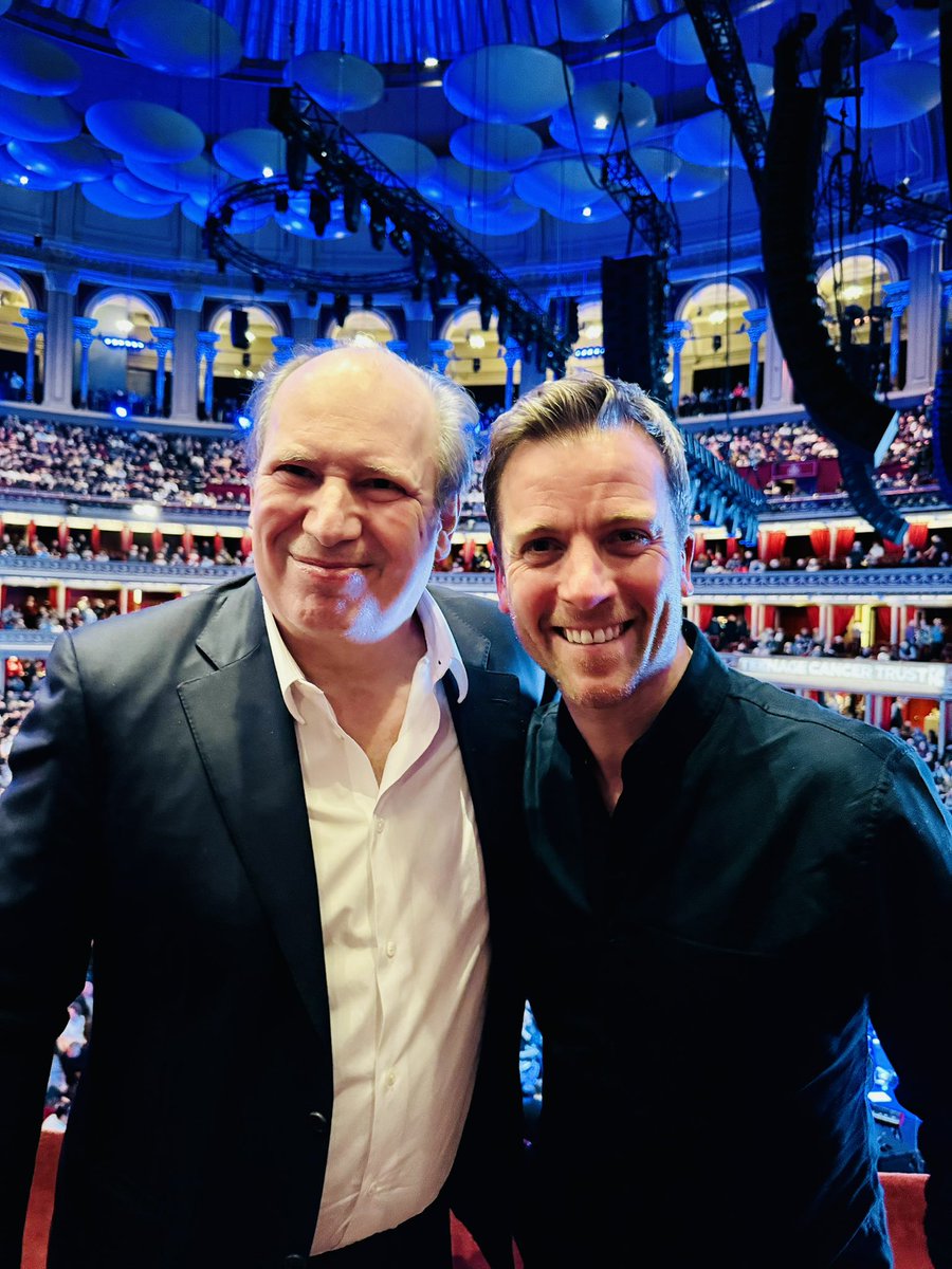 What an incredible night celebrating 24 years of @TeenageCancer gigs @RoyalAlbertHall with performances from @EddieVedder @paulwellerHQ Kelly Jones @RobertPlant & Saving Grace plus the man behind it all, Roger Daltrey! And yes, that is @HansZimmer and he is a total legend!