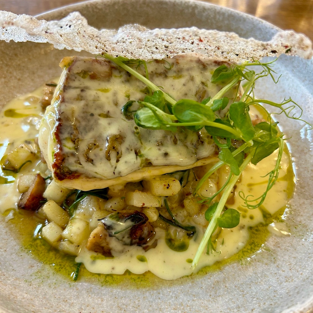 "An excellent first visit to The Railway Inn in #Somerset. The meal impressed for its execution &amp; refinement, paired with bags of flavour - 2 #AARosettes awarded. Make sure you check out their cider and brewery tours!" - AA Inspector

tinyurl.com/yy9uf2xm

<a href="/thatchers_cider/">Thatchers</a>