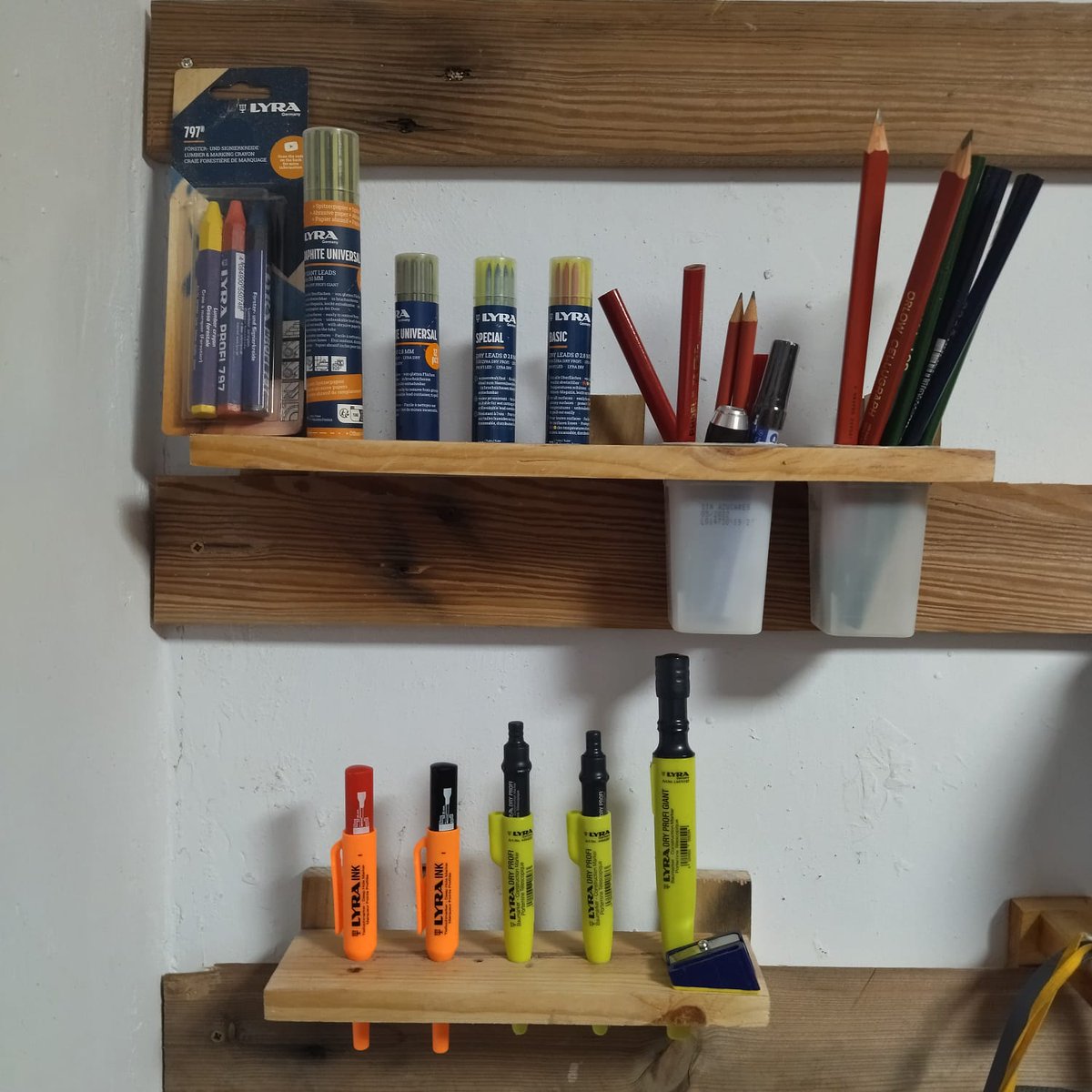 papa_manitas's tweet image. Ya tenemos todo lo que nos envio #lyra bien ordenado en el taller.

#orden #marcar #papamanitas