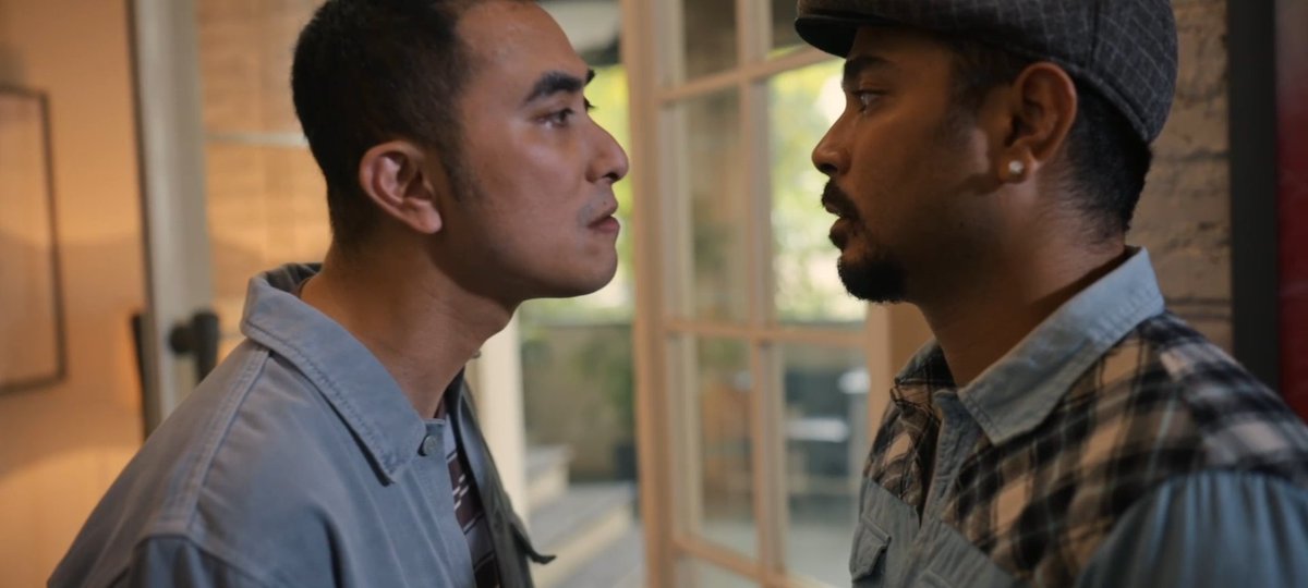 HabisNontonFilm's tweet photo. Trailer GLENN FREDLY THE MOVIE udah rilis!

Film garapan Lukman Sardi ini ngangkat kisah2 terdalam Glenn yg blm pernah diceritakan.

Mulai dari lika-liku percintaannya, konflik sama keluarga, sampai perjuangannya buat masyarakat Ambon.

25 April di Bioskop. Videonya di reply👇 https://t.co/vSwEbekeog