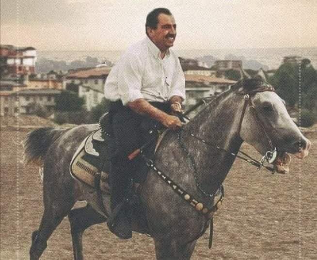 Büyük Birlik Partisi kurucu lideri Muhsin Yazıcıoğlu'nu, vefatının 15. seneyi devriyesinde saygı ve rahmetle yad ediyorum. Mekanı cennet olsun.