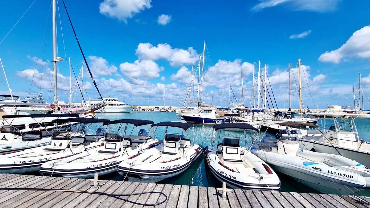SylvanaPilidou's tweet photo. Tranquillity at @LatchiPort despite the strong winds.
#Latchi https://t.co/xJOER7V3Qk