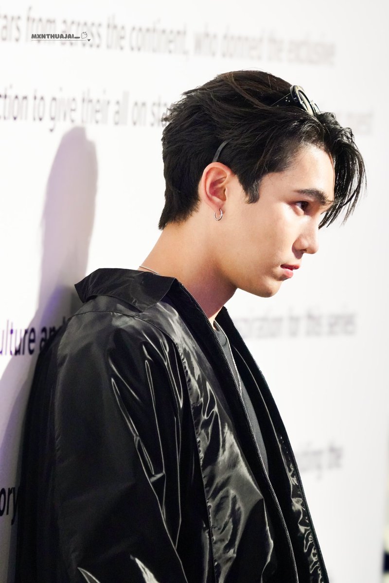 mxnthuajai_'s tweet photo. 💫 03222024 #TEAMWANGdesignxDMD 

     พี่แม้กหล่อที่สุด❤️‍🔥😎

°˖➴ @MMaxmaxxxx #mmaxmax
#ไดโนกรธัสส์ #ฮาร์ทดิสของแม้กณฐ https://t.co/mMh1HTaMNk