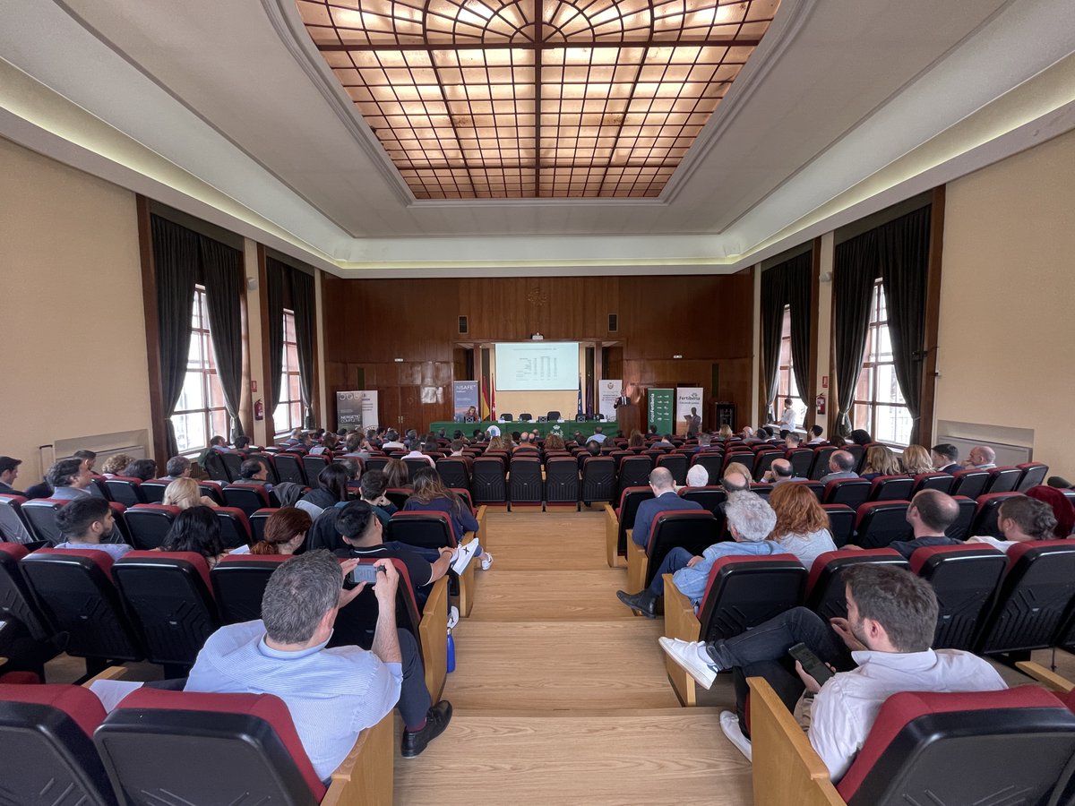 ¡Celebramos la 15ª Jornada de la Cátedra Fertiberia de Estudios Agroambientales! Este año, enfocada en las estrategias de #descarbonización del sector. Un día cargado de aprendizaje y debate gracias a la participación de líderes de la industria agrícola, sector público y expertos