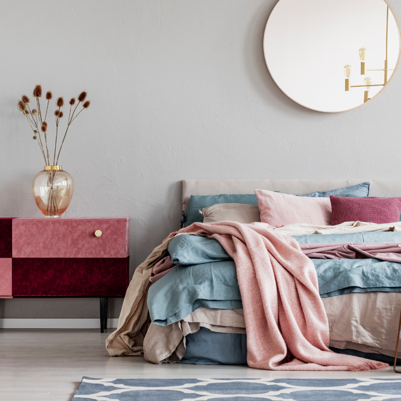 ColchoeseComp's tweet image. Apesar da temperatura ambiente ser perfeita na primavera, os casos de rinites aumentam, pois, com o desabrochar das flores durante esta estação, há também mais pólen no ar, o que pode acabar por interferir no sono.

colchoesecompanhia.com/como-ter-um-bo…