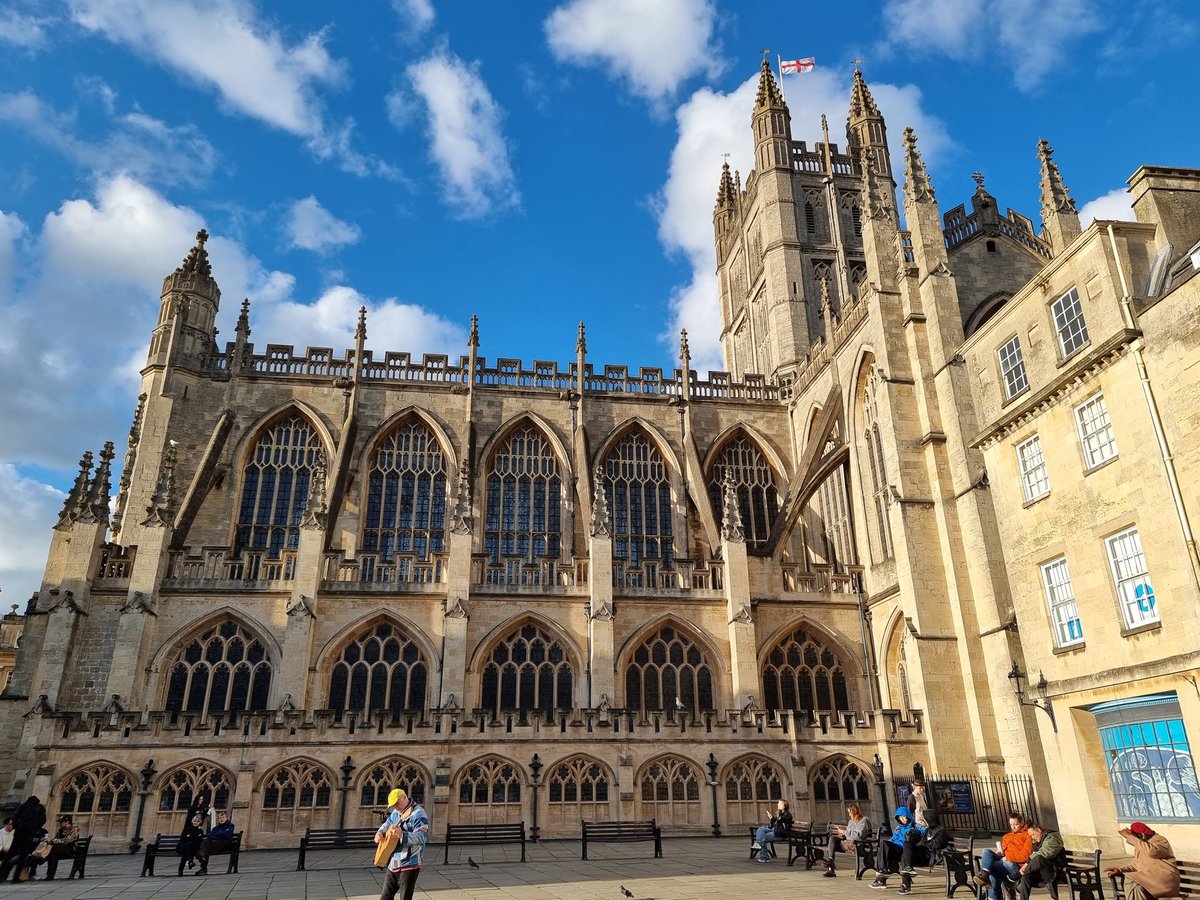 WibCar's tweet photo. Travelling is wonderful but there's plenty to see in the backyard, too. Day trip to @VisitBath in beautiful spring weather. #England @VisitEngland https://t.co/po3A1p6DYq