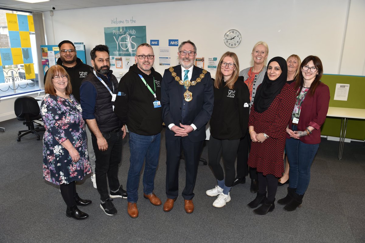 🌟The Mayor of Pendle has recently visited our youth employment service, Pendle YES Hub to observe the vital services it provides to young people in Pendle. ➡️Find out more about the visit and the services Pendle YES Hub provides here: loom.ly/wWTUwE4