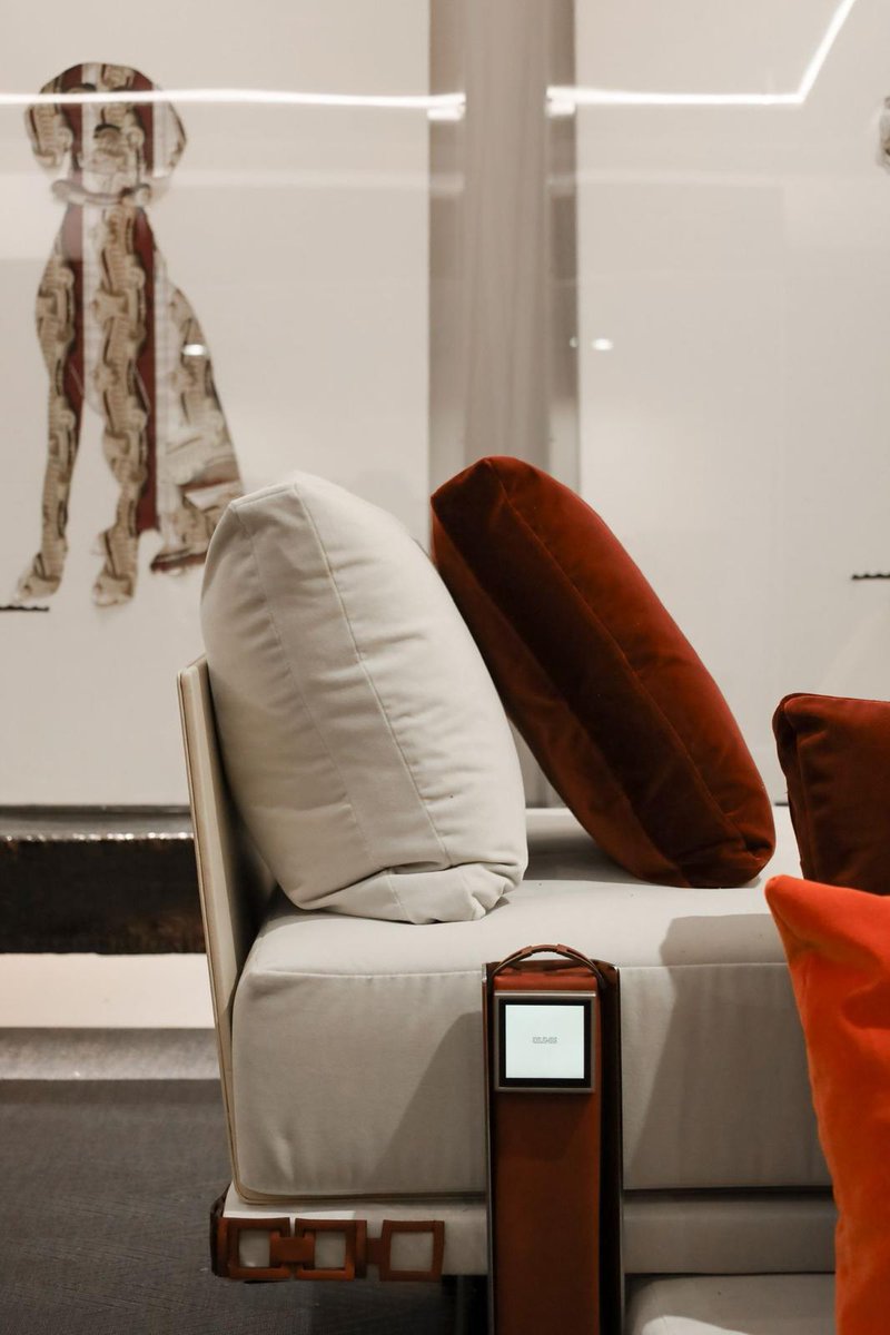 JUNG MOSTRÓ, DE LA MANO DE LA INTERIORISTA SARA FOLCH, UNA INSTALACIÓN DOMÓTICA PARA MASCOTAS EN LA FERIA MIAD 2024

<a href="/Jung_Iberica/">Jung Ibérica</a> 

+info: lacasaead.com/jung-mostro-de…

#CDICV #LaCasaEAD #jungibérica #junghome #LesCouleursLeCorbusier #construcción #decoracion #interiorismo  #knx