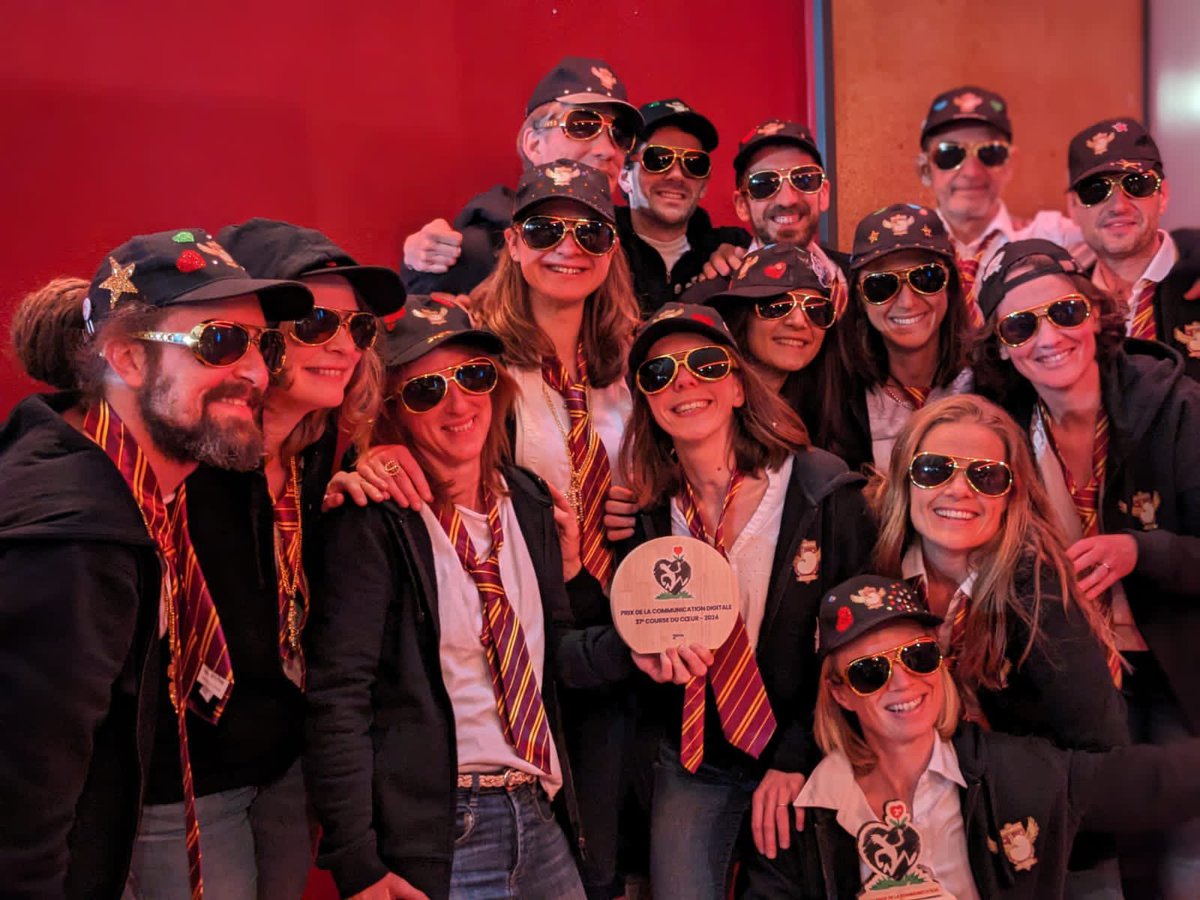 Margaux Van Wynsberghe (@margauxvw) on Twitter photo Tellement fière de travailler dans cette équipe soudée et investie pour le don d’organes 🤩😁 <a href="/LaCourseduCoeur/">La Course du Coeur</a> <a href="/greffons_dor/">Greffons d’or</a> <a href="/TransFormeDON/">Trans-Forme</a> Tellement fière de travailler dans cette équipe soudée et investie pour le don d’organes 🤩😁 <a href="/LaCourseduCoeur/">La Course du Coeur</a> <a href="/greffons_dor/">Greffons d’or</a> <a href="/TransFormeDON/">Trans-Forme</a>