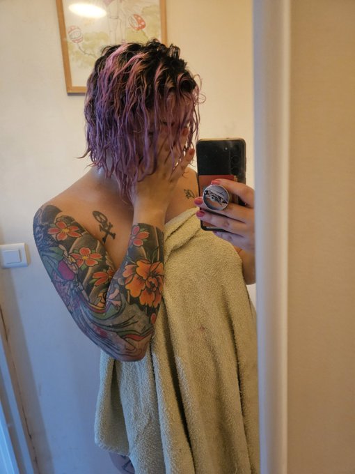 Vite le s&eacute;chage ! https://t.co/uqT3ZxBsEM<a href="/tag/nouvellephotodeprofil"class="tags"><span>#nouvellephotodeprofil</span></a>