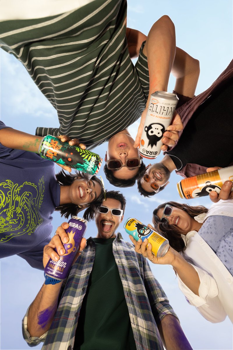 Friends, colors and flavorful beers. 🍺 Tag your #Holi crew below 👇🏾