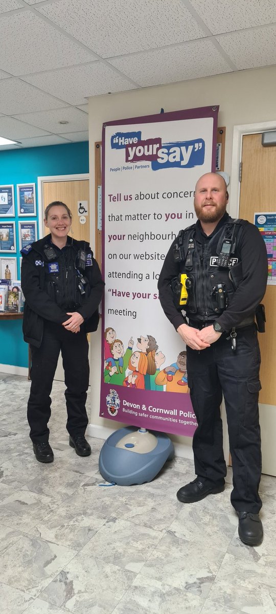 It is great to have local PCSO Selina Gray and 
PC Matt Lester here with us this morning. Wherever you live, do call in and have a chat!
@ExeterPol

#policing #exeter