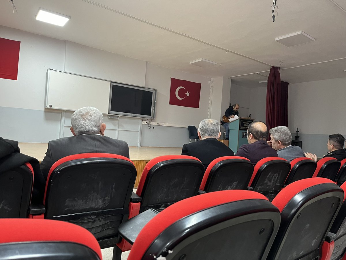 HalkKeciborlu's tweet photo. 60. Kütüphane haftasının açılış programını gerçekleştirdik. Açılış programında  gerçekleştirdikleri bu güzel etkinlik için Yazar Bekir MANAV’a, Yöresel Şair Ülker AYGÜN’e ve Sanatçımız Mehmet SARI’ ya teşekkür ederiz.
@TCKulturTurizm 
@KTBKYGM 
@KeciborluKymkm https://t.co/lSGhkJpN0S