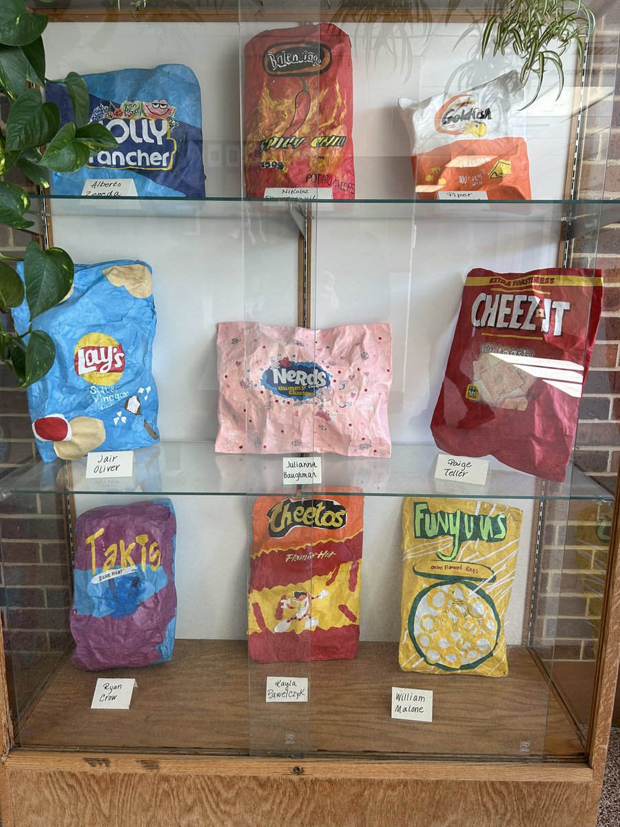 VMMSART (@vmmsart) on Twitter photo Check out these giant snack & candy bags from 7th grade artists on display by the main office! Students built bags in paper mache and designed labels with collage and paint. <a href="/VMMSMustangs/">Veterans Memorial Middle School</a> Check out these giant snack & candy bags from 7th grade artists on display by the main office! Students built bags in paper mache and designed labels with collage and paint. <a href="/VMMSMustangs/">Veterans Memorial Middle School</a>