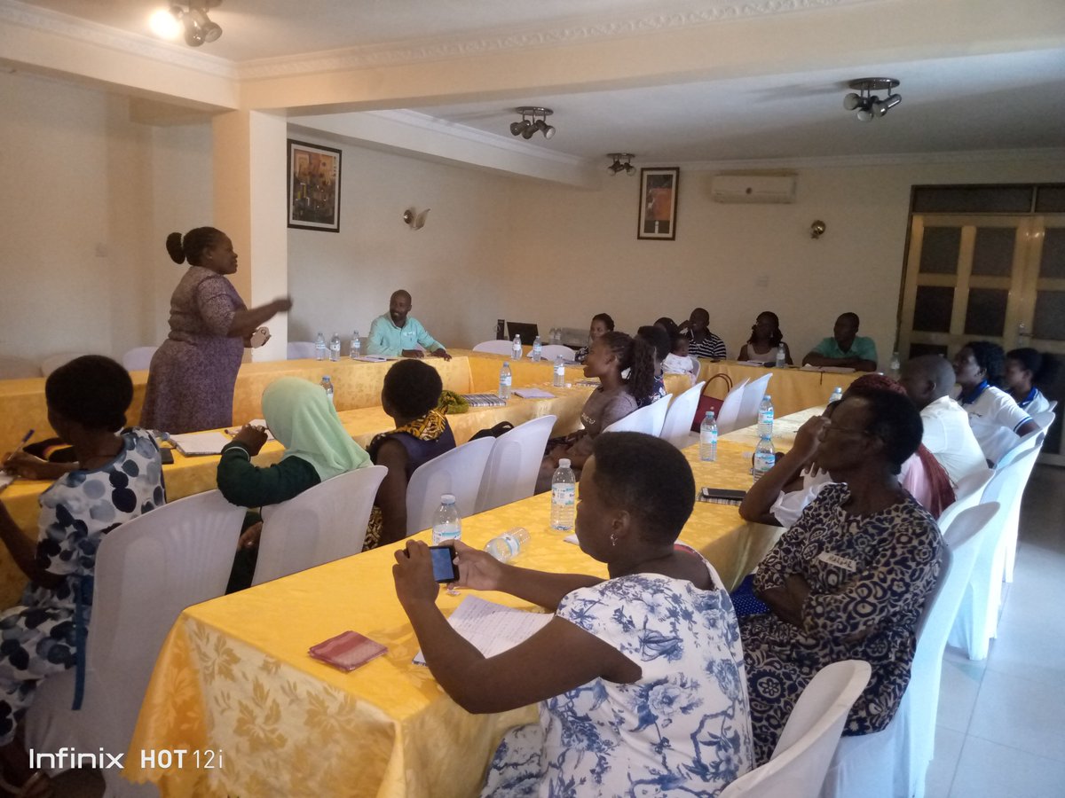 AreaKampala's tweet photo. KAFOC is conducting a training for teachers in Early Grading Reading (EGR). The teachers are from schools within Kampala and Wakiso. To achieve quality education, children must read to learn at an early age. https://t.co/j2uoD4mvZT