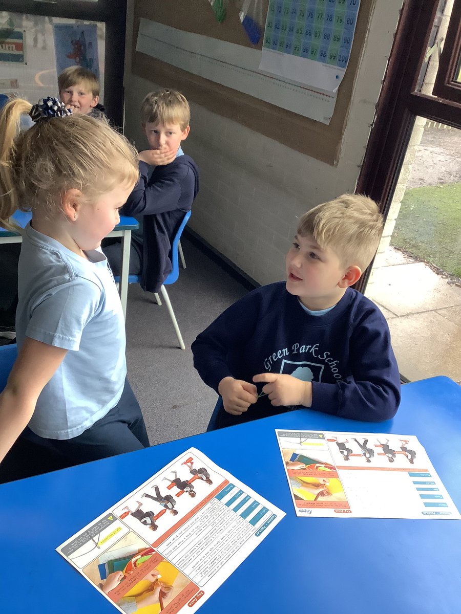 I am amazed by the children’s prior knowledge of textiles. They never fail to blow me away. <a href="/GPSYear1/">@GPS Year 1</a> #gpsdt <a href="/kapowprimary/">Kapow Primary</a>