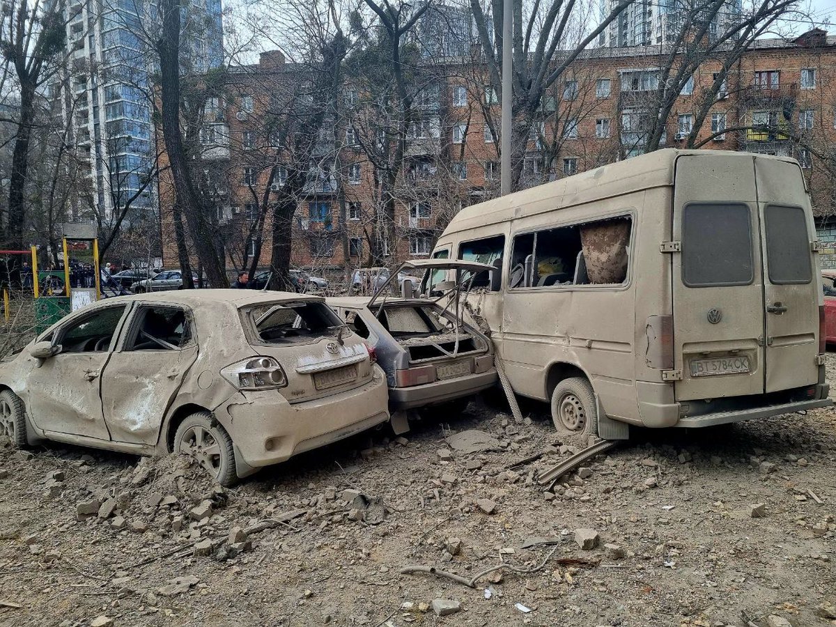 I am grateful to Ukraine's State Emergency Service rescuers, police, utility workers, and all other services involved in rescue and recovery following Russia's attack on Kyiv this morning. 

Russian terrorists launched ballistic missiles at Kyiv. Unfortunately, houses in a