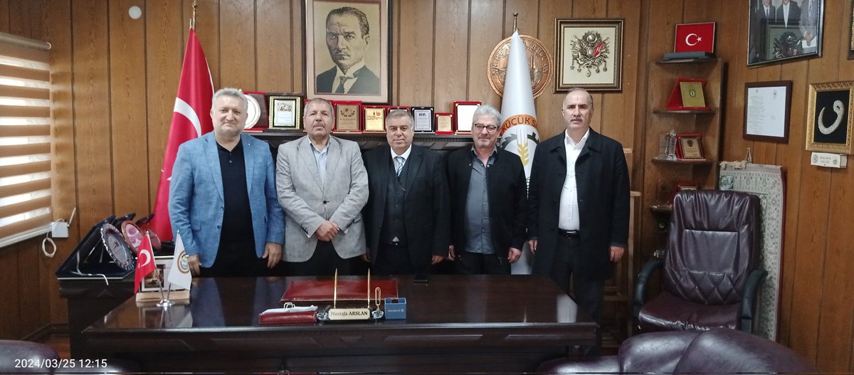 Bizleri <a href="/EvrenKoop/">Evren Sanayi Sitesi Yapı Kooperatifi</a> hizmet binamızda ziyaret eden Malatya BBB Yrd. <a href="/hamit_ozpolat/">HAMİT ÖZPOLAT</a>,Cemil ÇOLAK ve Remzi TURAN'a nazik ziyaretlerinden dolayı teşekkür ederim. <a href="/IzolEmin/">Emin İzol</a>