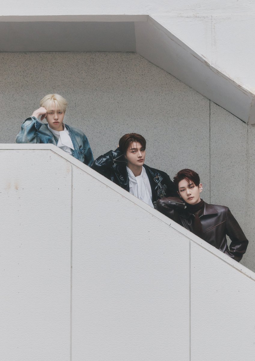 DRIPPIN's tweet photo. DRIPPIN 4th Single Album [Beautiful MAZE]

🗝 CONCEPT PHOTO #1

2024.04.03 RELEASE

#DRIPPIN #드리핀
#Beautiful_MAZE #COMEBACK https://t.co/zt3hgt2Hh2