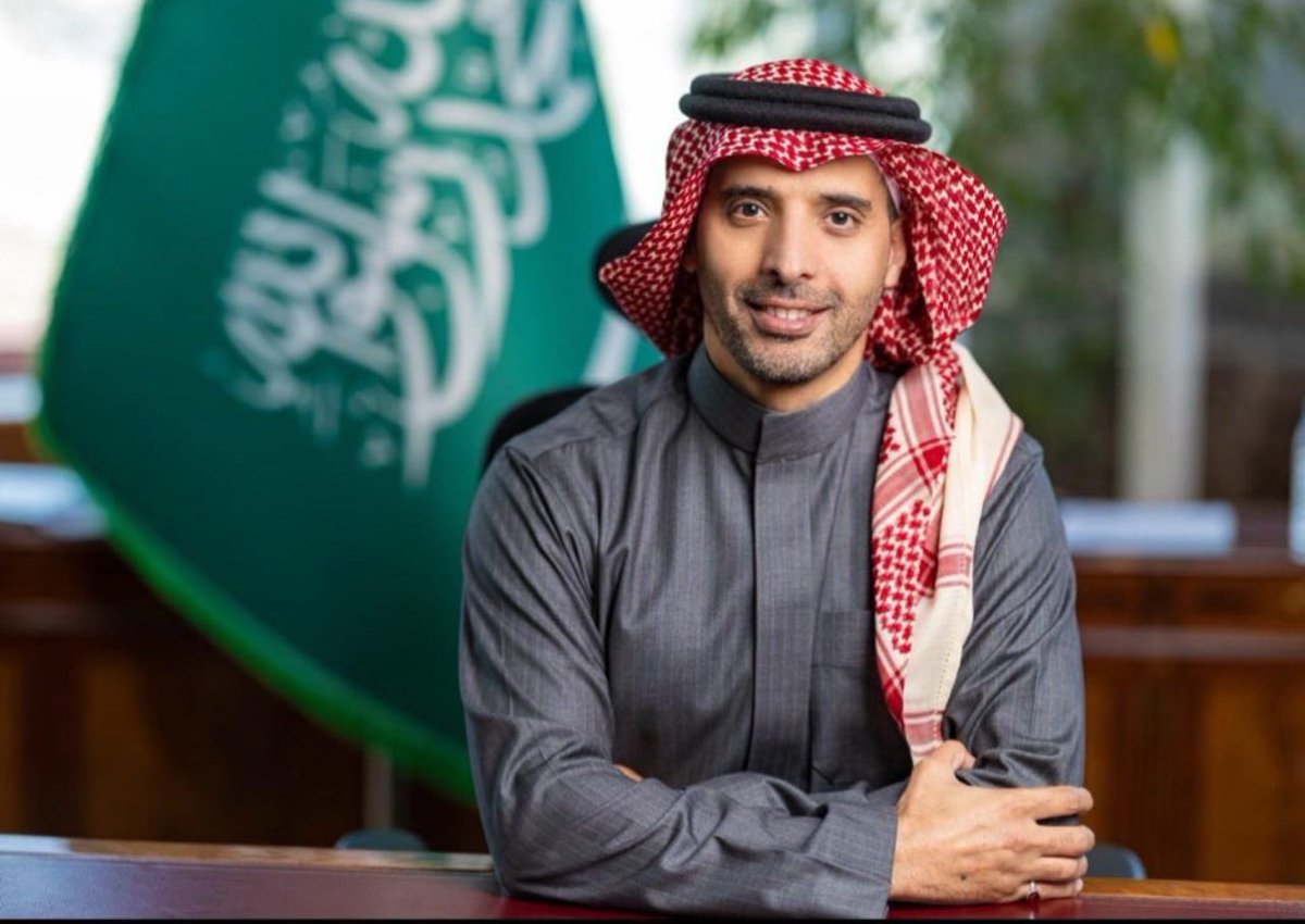 asirmunicipal's tweet photo. وقع معالي أمين منطقة عسير م. عبدالله الجالي عقد مشروع إنشاء وتشغيل محطات انتقالية للتخلص من النفايات وردم المستنقعات، تابع لبلدية خميس مشيط، بمبلغ تجاوز 6,500 مليون ريال.

#أمانة_منطقة_عسير https://t.co/mYXo8gU0mJ