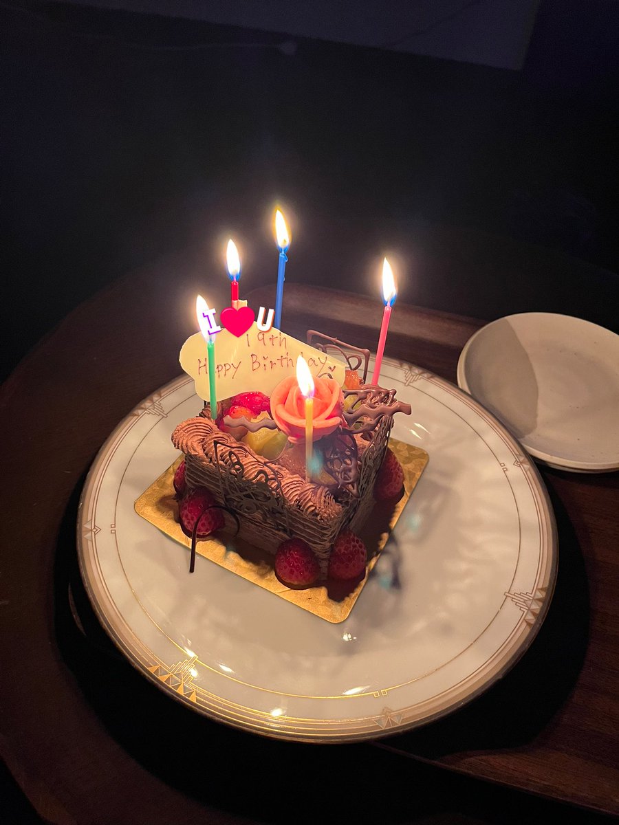 koikano_aremi's tweet image. つい先日誕生日を迎えてやっと19歳になりました♡*ˊᵕˋ*
18歳のれみにお会いしてくれた彼氏さん、19歳のれみとこれからお会いしてくれる彼氏さん、みんなに改めて感謝です😌💕💕誕生日記念に友達が熱海に連れてってくれました😸♡
 #コイカノ関西 #コイカノ #レンタル彼女 #恋人募集中 #誕生日 #熱海