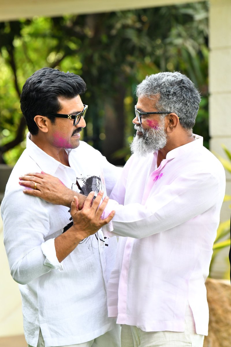ThinkPosters's tweet photo. Mighty forces reunite for an earth-shattering magnum opus 🔥❤‍🔥 

🐎#RC17 #RaringToConquer 🐎

@AlwaysRamCharan @SukumarWritings @MythriOfficial https://t.co/EVIxnctVX2