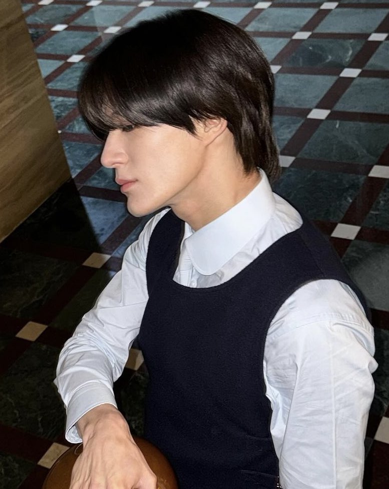 까우 lll tweet media