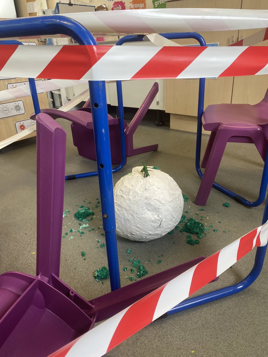 There’s a bit of a mess in Robins class………….and a dinosaur’s egg!!!