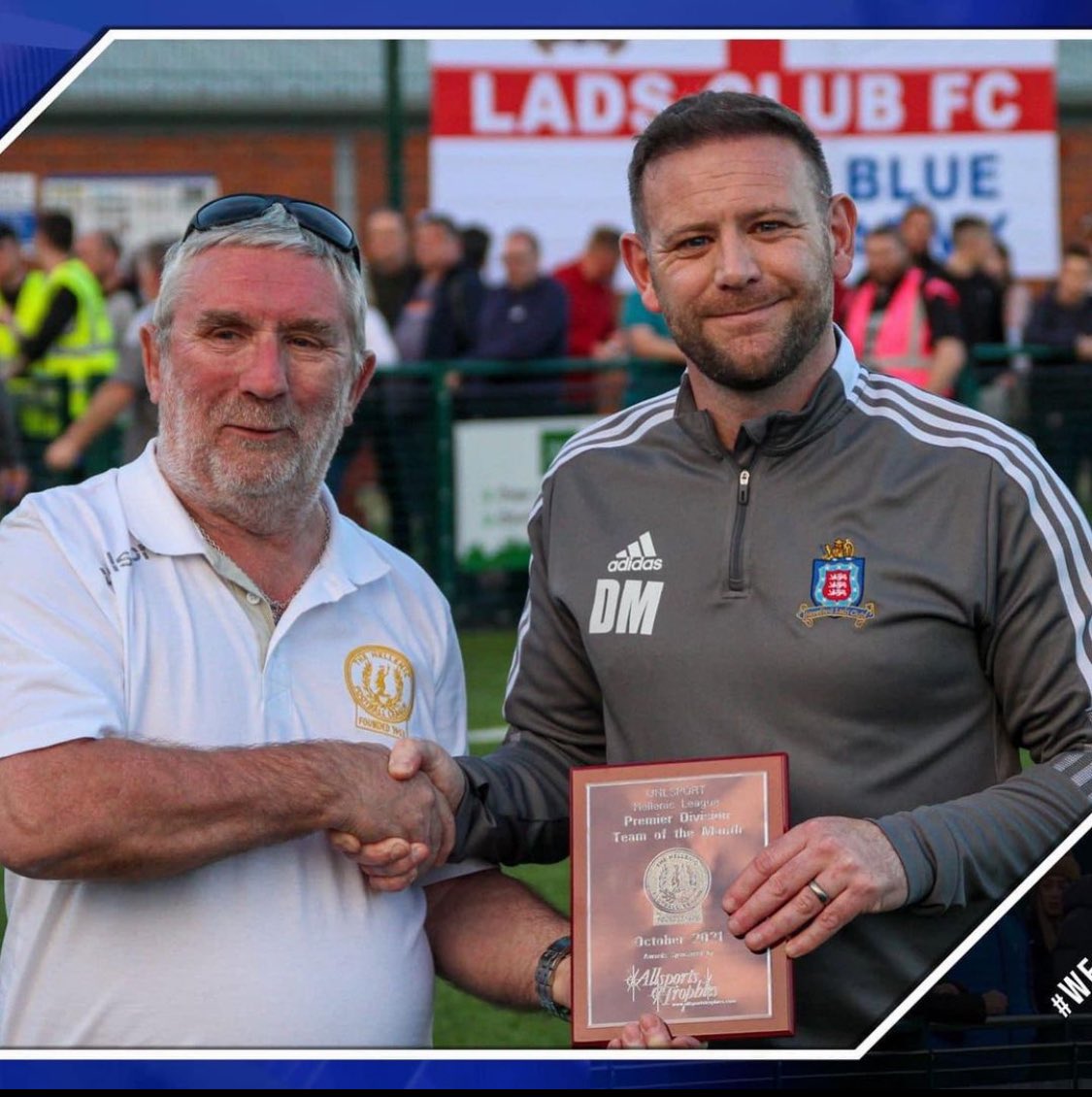 HfdLadsClubFc's tweet photo. IT’S OUR MANAGER’S BIRTHDAY TODAY🥳🎈

HAPPY BIRTHDAY TO @dannymoon2014 OUR GAFFA WHO HAS DONE AN UNBELIEVABLE JOB OVER THE YEARS FOR HEREFORD LADS CLUB FC, WE HOPE YOU HAVE A GREAT DAY AND ENJOY IT MOONER, FROM US ALL AT LADS CLUB 🎉🎂

#COYB🔵⚪️ #WeAreLadsClub🦁 https://t.co/FyJ7vrdFAH