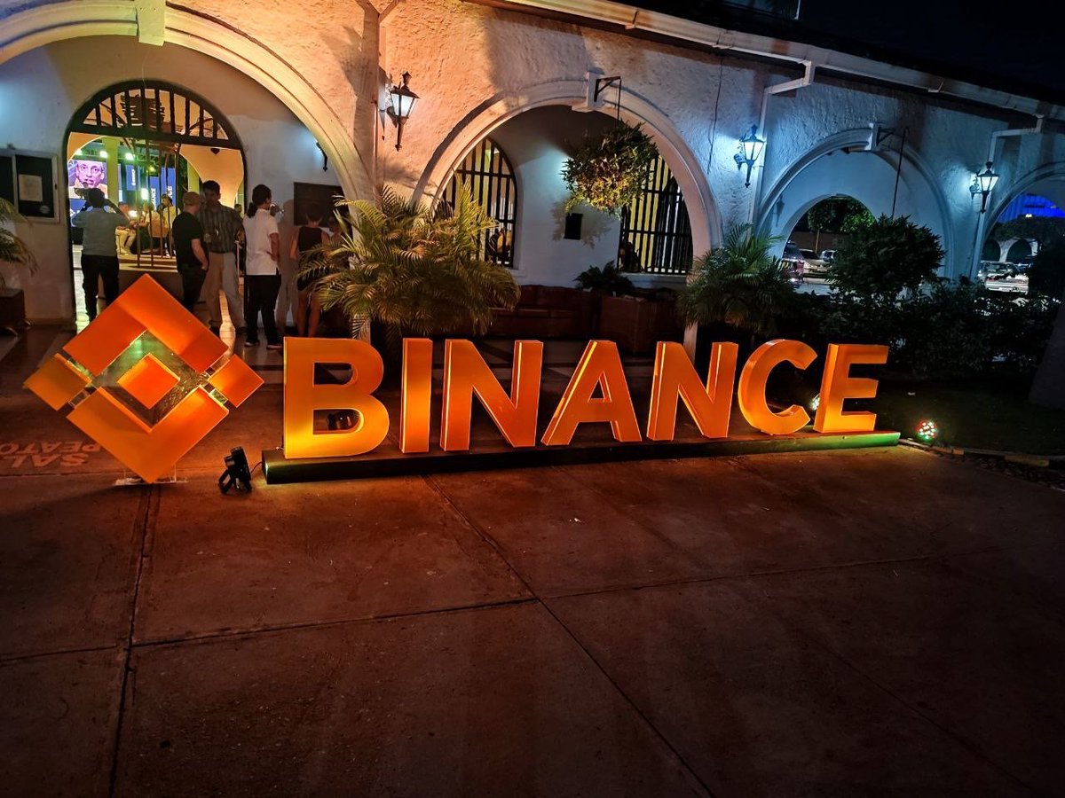 A big thank you to our #Binance Angels for their unwavering support at Bitcoin Tour 2024, Colombia - an event proudly sponsored by #Binance. Over the two days, the event saw local Web3 enthusiasts exchange insights, and explore the latest trends in this dynamic space.