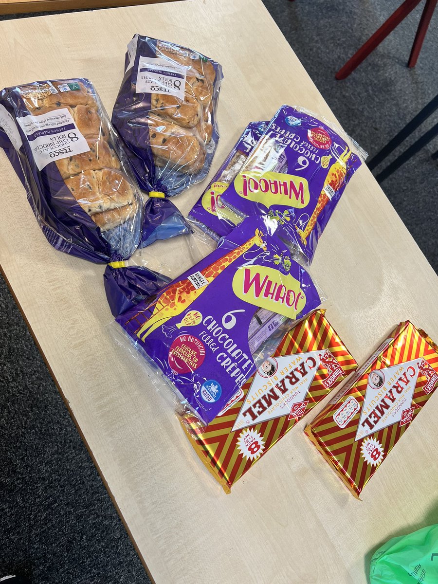 Monday Morning Period 1 treats for Year 12 CPLD for absolutely smashing their exam results! Well deserved 👏 
Proud teacher 👩‍🏫🤍