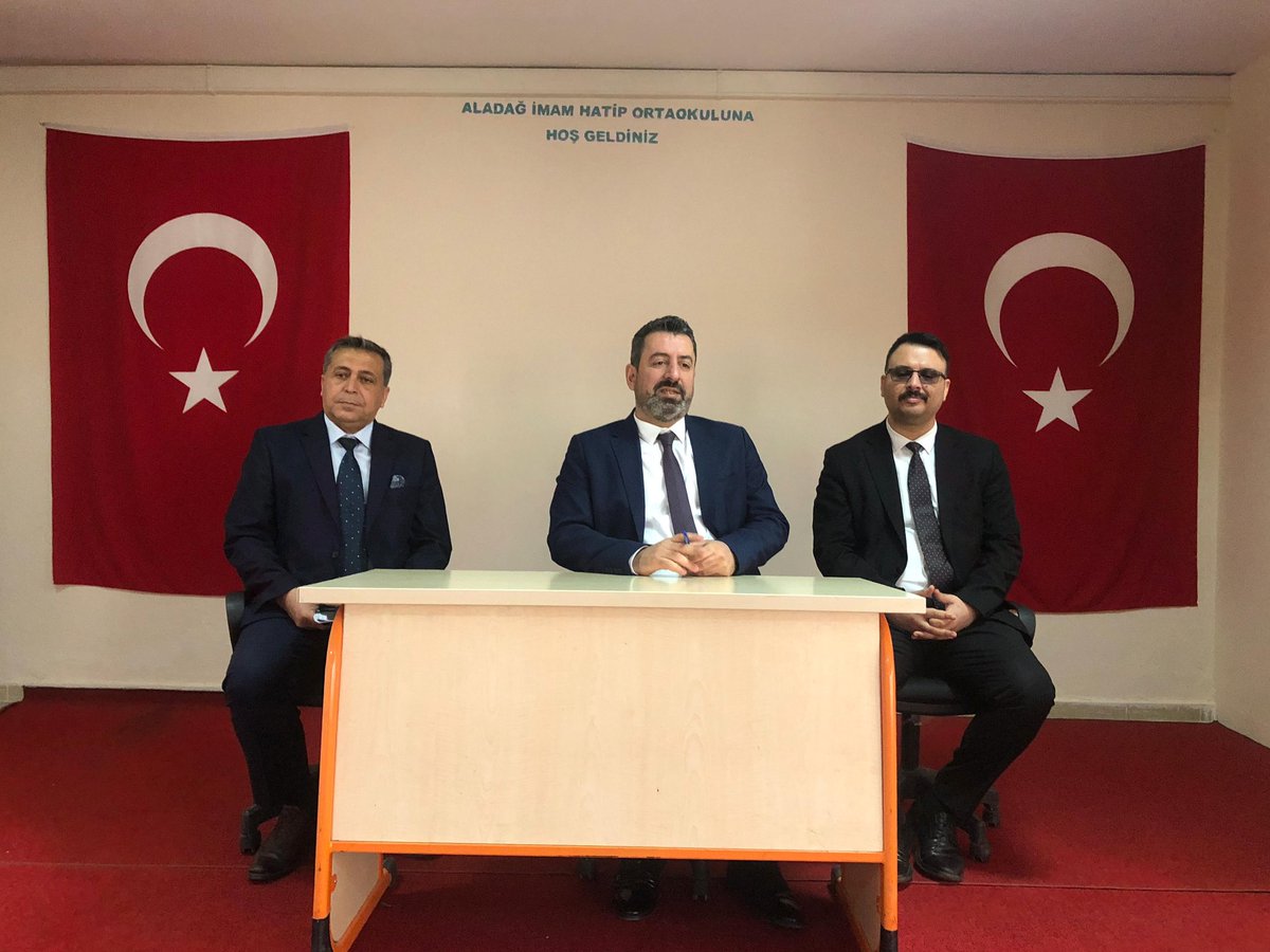 Genel Müdürümüz,Aladağ İmam Hatip Ortaokulu'nu Ziyaret ederek burada öğretmenlerle buluştu.Öğretmenlerin talep ve görüşlerini dinleyerek istişarede bulundu.

📍Adana/Aladağ

<a href="/Yusuf__Tekin/">Yusuf Tekin</a> 
<a href="/farukyelkenci/">Ömer Faruk Yelkenci</a> 
<a href="/tcmeb/">Millî Eğitim Bakanlığı</a> 
<a href="/ebubekirsavasci/">Ebubekir Sıddık Savaşçı</a>
<a href="/AdanaMem/">Adana İl Millî Eğitim Müdürlüğü</a>