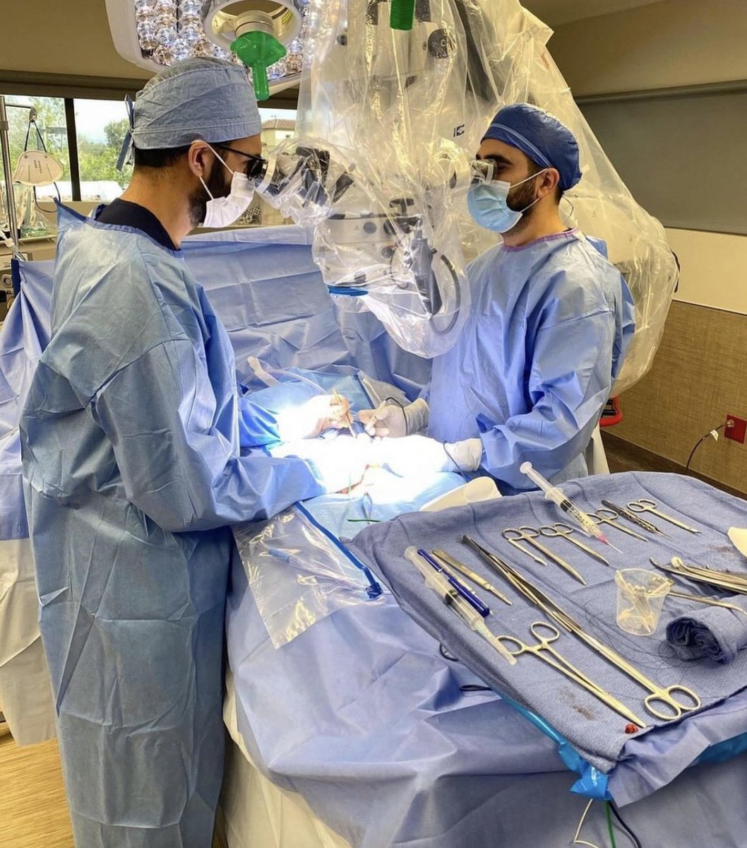 Wishing you all a happy, healthy week! #happymonday 
#surgeon #urologist #operatingroom