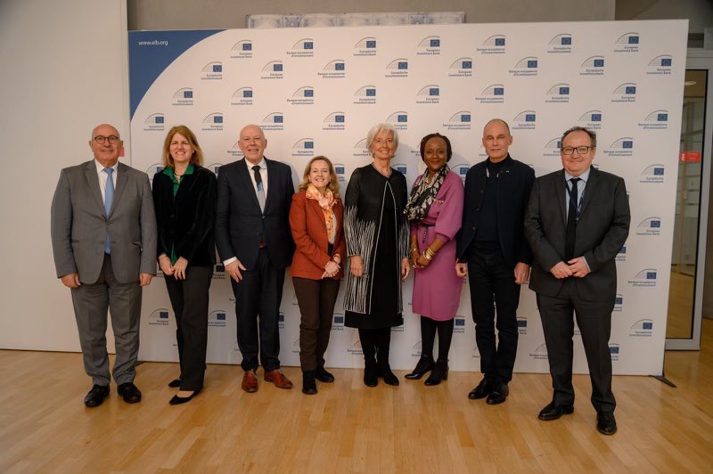 We need a joint European effort for a successful green transition. It’s always a pleasure to chair the @EIB’s Climate and Environment Advisory Council to discuss the work done and to meet with EIB President @NadiaCalvino and Vice-President Ambroise Fayolle.