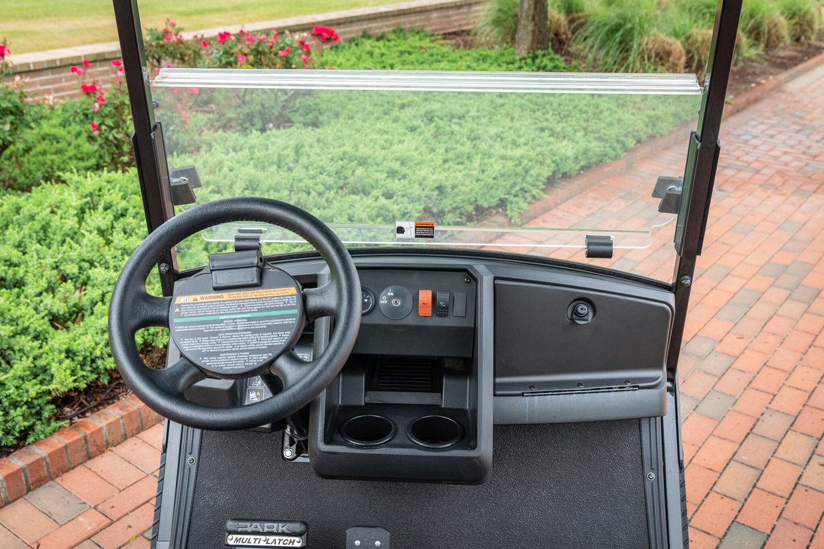 Keep your hands free and put our highly functional dash to good use. With ample storage and a place for everything, our interiors are built for the long haul. #Cushman #NeverBeOutworked