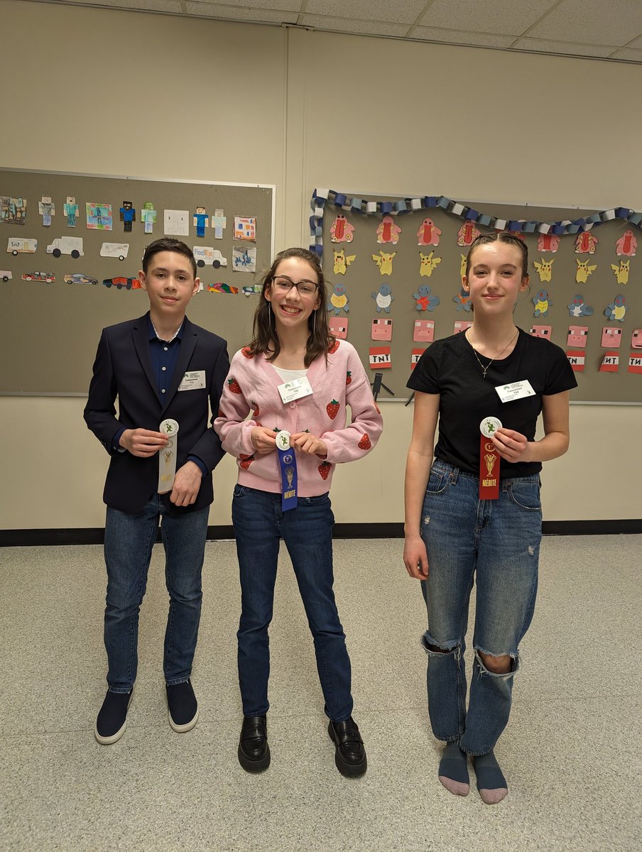 Félicitations à nos gagnants de 7e année pour le concours d'art oratoire. On est fière de l'effort de tous les participants. <a href="/cpf_sk/">CPF Saskatchewan</a> <a href="/RCSD_No81/">YQR Catholic Schools</a> <a href="/GriffonsRCSD/">Ecole St Angela</a> <a href="/ecole_elizabeth/">École St. Elizabeth</a>